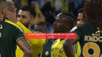 مشادة بين نجم النصر وزميله في مباراة الخلود والمدرب يتدخل